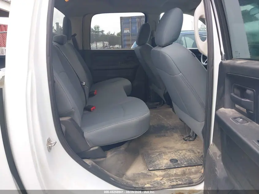 2017 RAM 1500 TRADESMAN  4X4 5'7 BOX