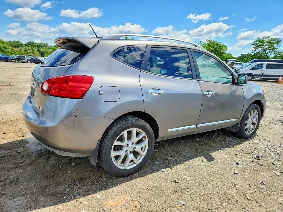 2011 NISSAN ROGUE S  