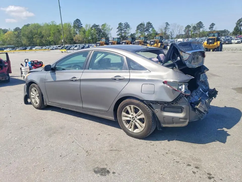 2012 HYUNDAI SONATA GLS  