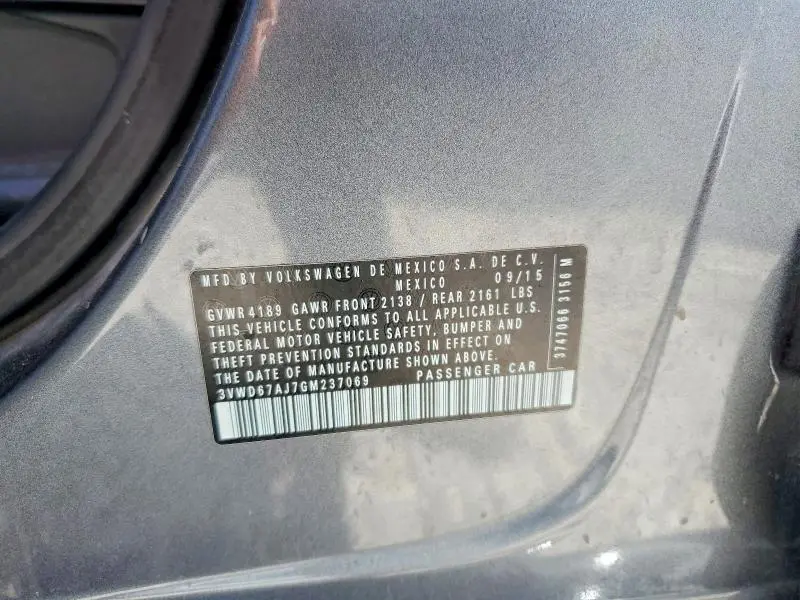 2016 VOLKSWAGEN JETTA SE  