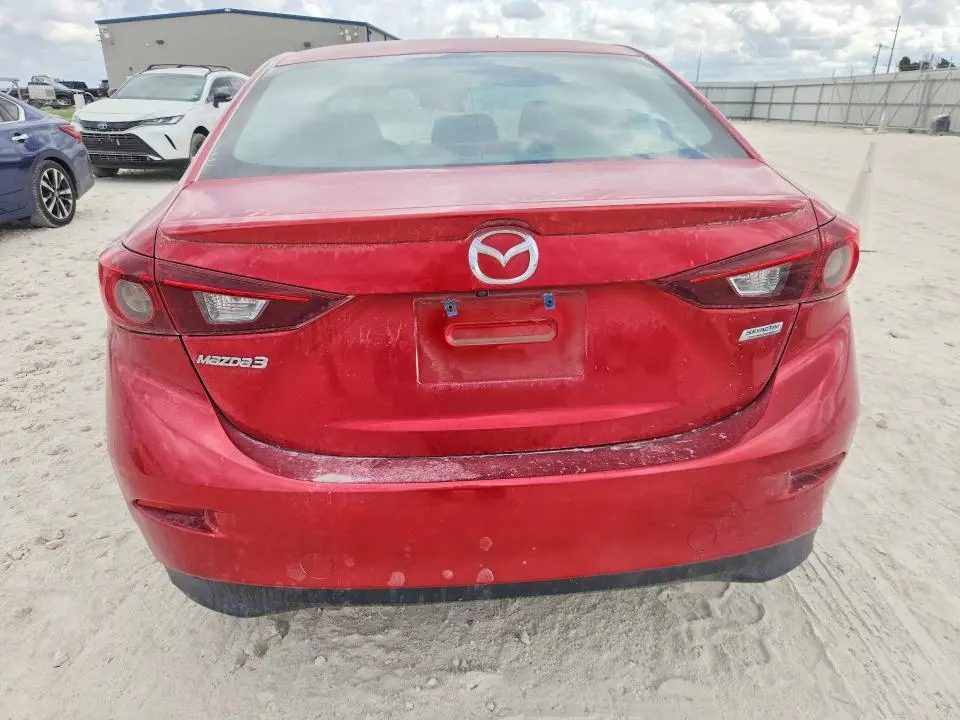 2018 MAZDA 3 TOURING  