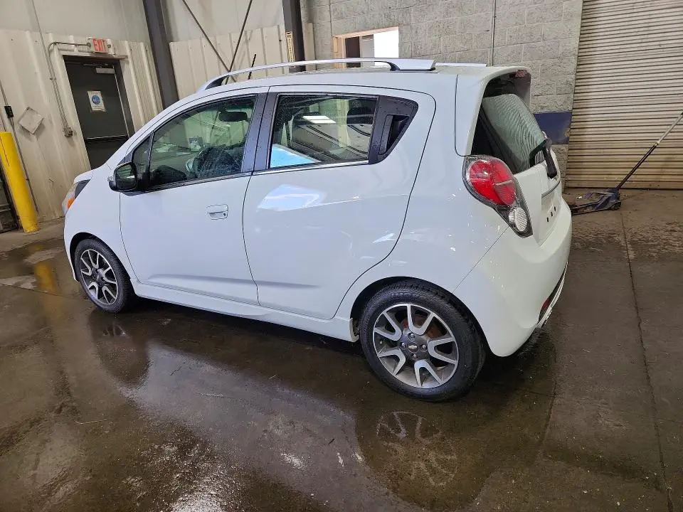 2015 CHEVROLET SPARK 2LT  