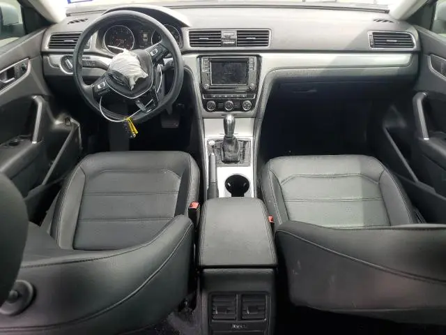 2019 VOLKSWAGEN PASSAT WOLFSBURG  