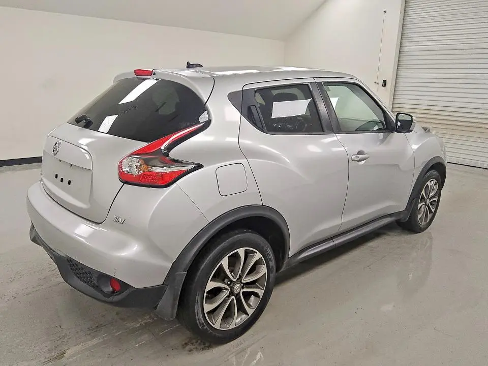 2017 NISSAN JUKE SV  