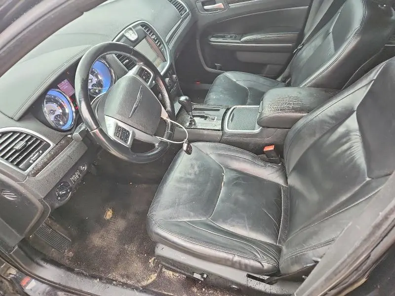 2011 CHRYSLER 300 LIMITED  