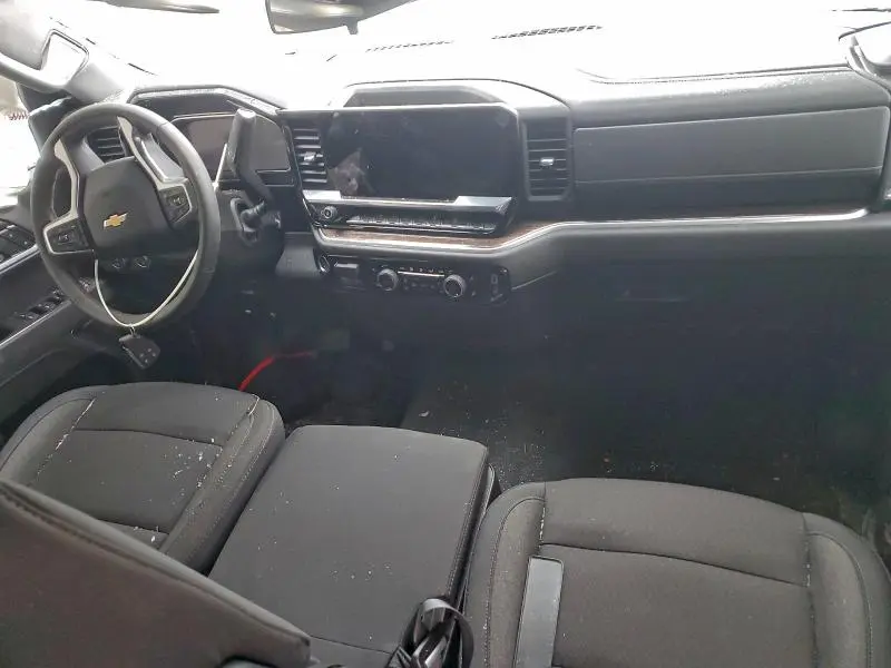 2026 CHEVROLET SILVERADO K1500 LT  