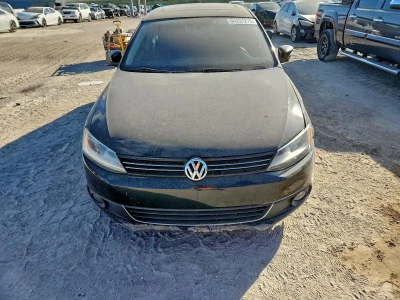 2011 VOLKSWAGEN JETTA SEL  