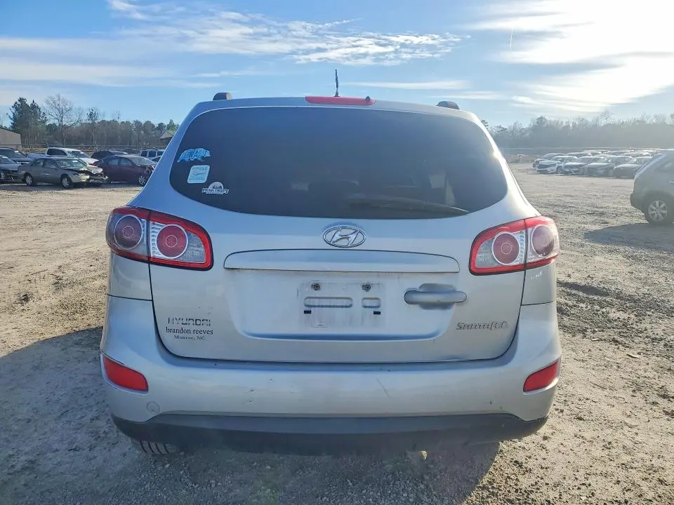 2011 HYUNDAI SANTA FE GLS  