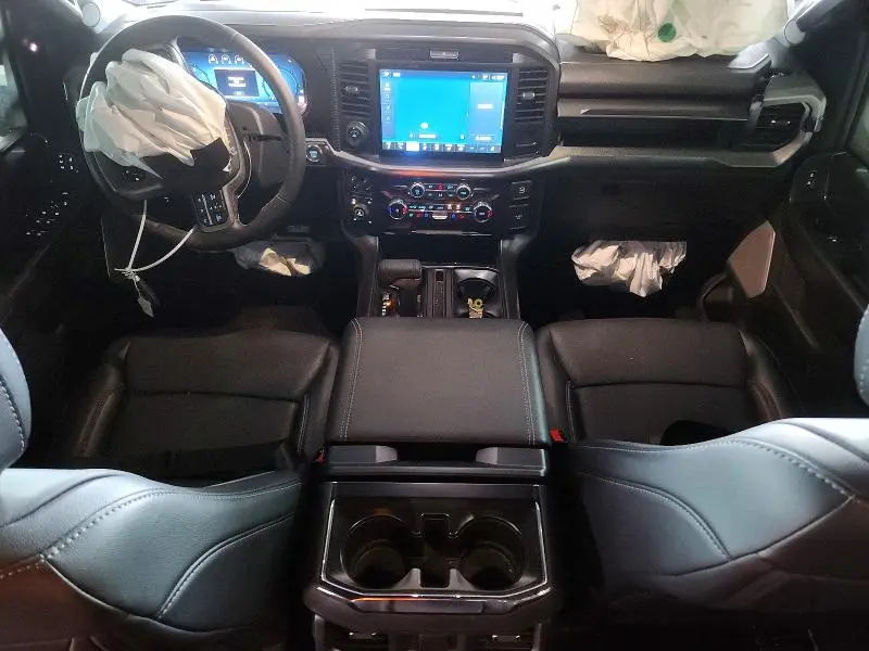 2025 FORD F150 LARIAT  