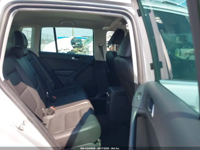 2013 VOLKSWAGEN TIGUAN SE