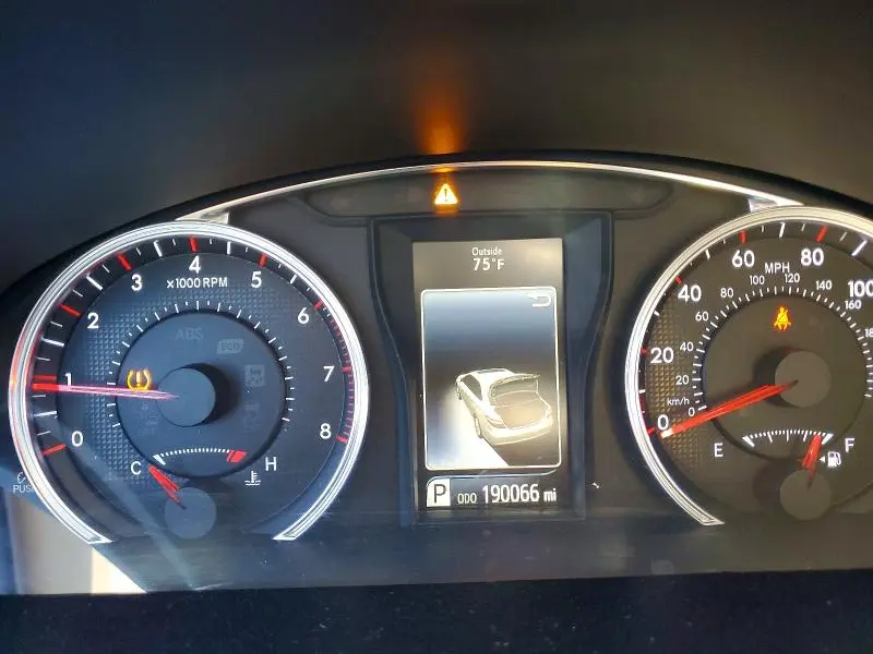 2015 TOYOTA CAMRY XSE V6  