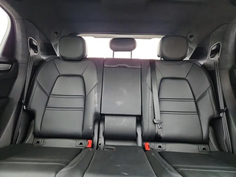 2023 PORSCHE CAYENNE GTS COUPE  