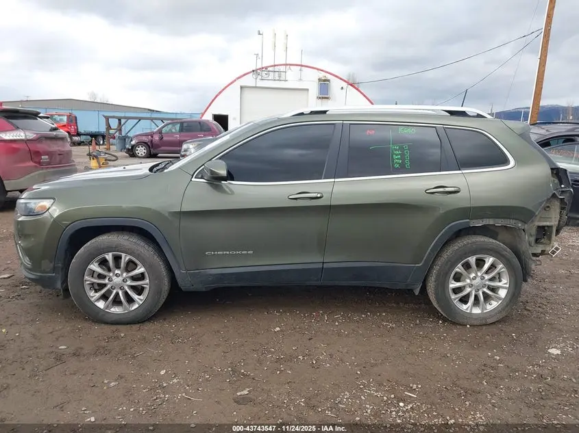 2019 JEEP CHEROKEE LATITUDE 4X4