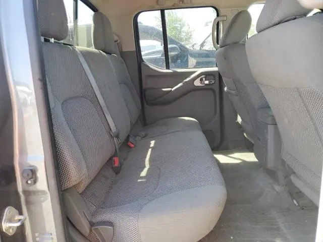 2016 NISSAN FRONTIER S  