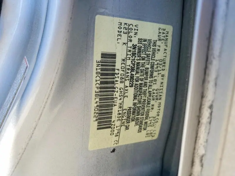 2011 NISSAN VERSA 1.8 S  