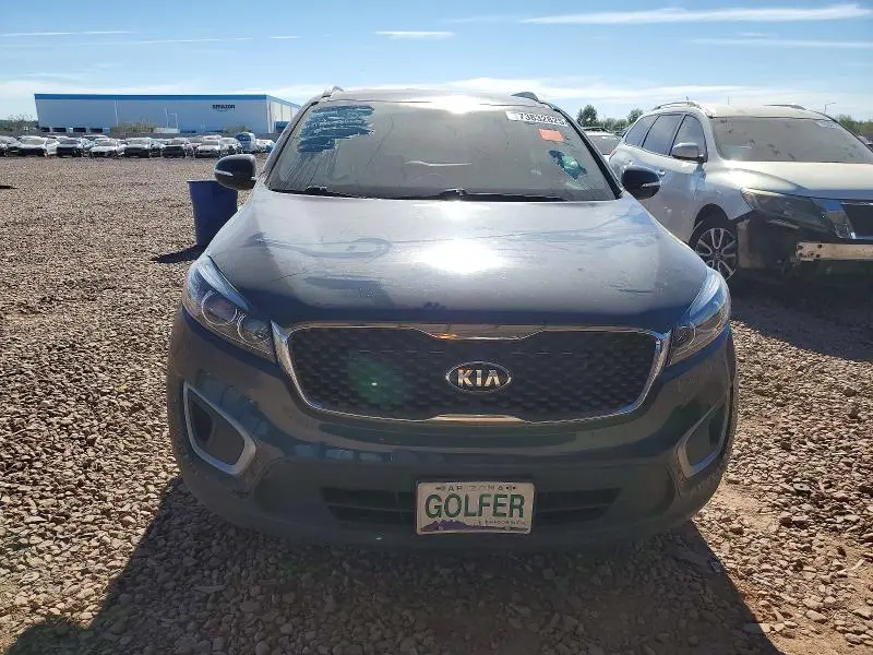 2017 KIA SORENTO LX  
