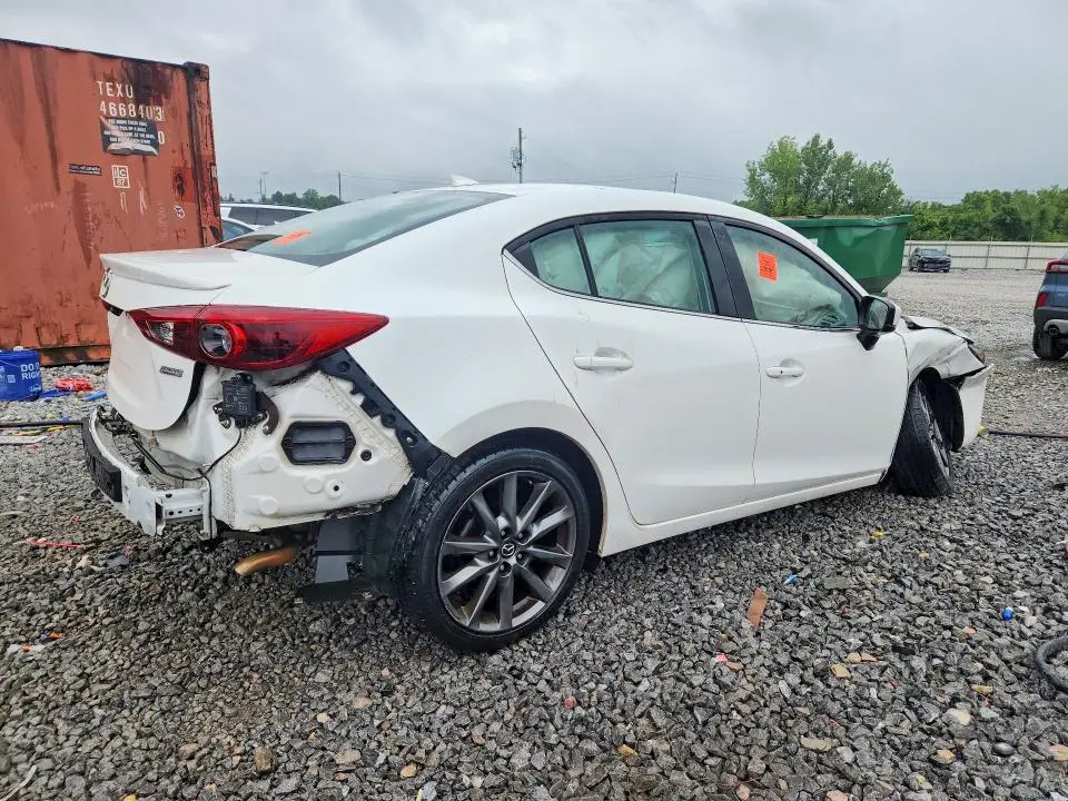 2018 MAZDA 3 GRAND TOURING  