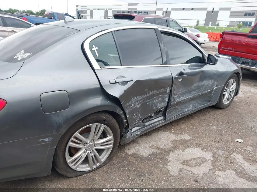 2012 INFINITI G25 JOURNEY