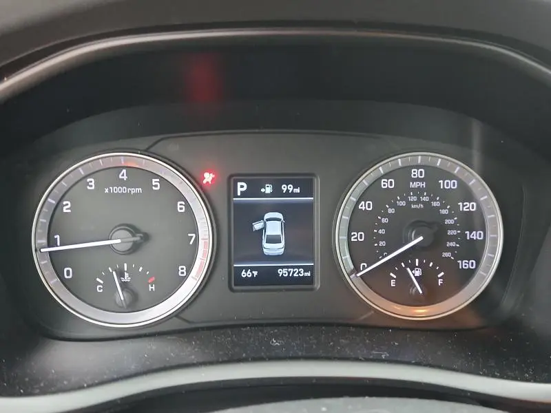 2019 HYUNDAI SONATA SE  