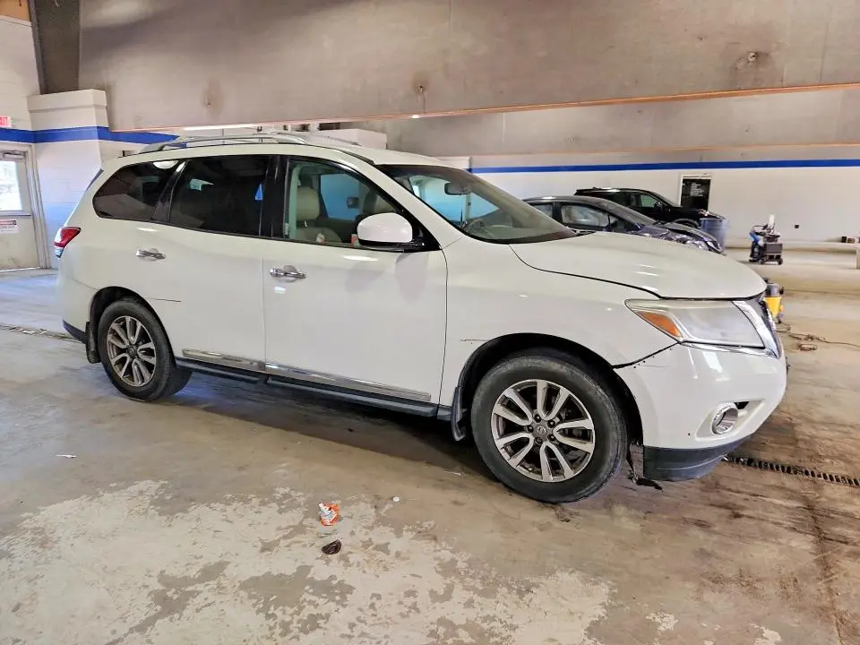 2013 NISSAN PATHFINDER S  