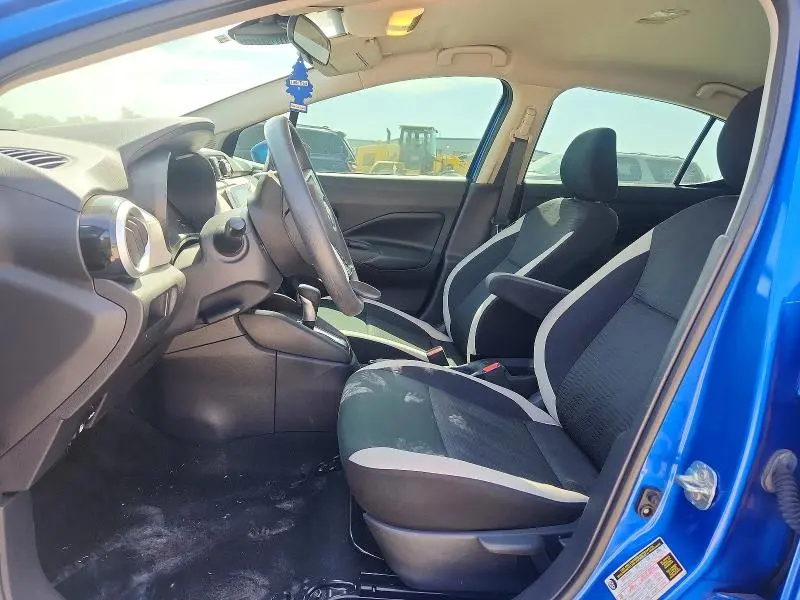 2020 NISSAN VERSA SV  