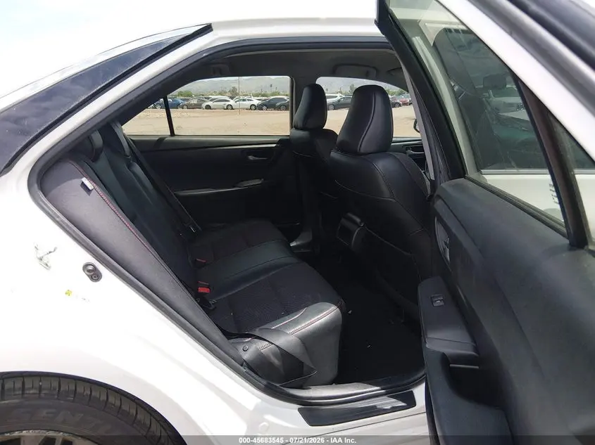 2016 TOYOTA CAMRY SE
