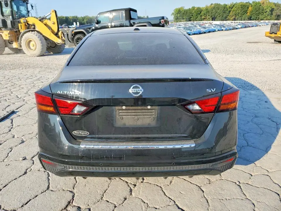 2021 NISSAN ALTIMA SV  
