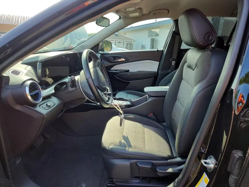 2025 CHEVROLET TRAX 1LT  