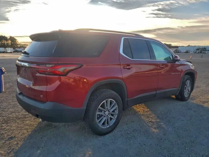 2023 CHEVROLET TRAVERSE LT  