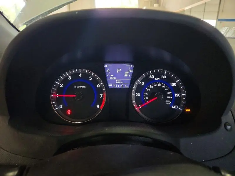 2013 HYUNDAI ACCENT GLS  