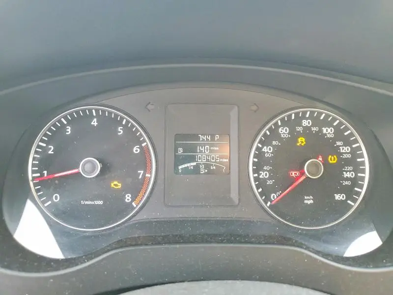 2013 VOLKSWAGEN JETTA SE  