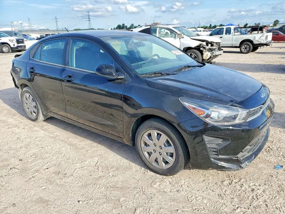 2022 KIA RIO S  