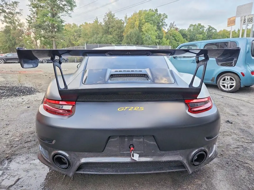2018 PORSCHE 911 GT2 RS  