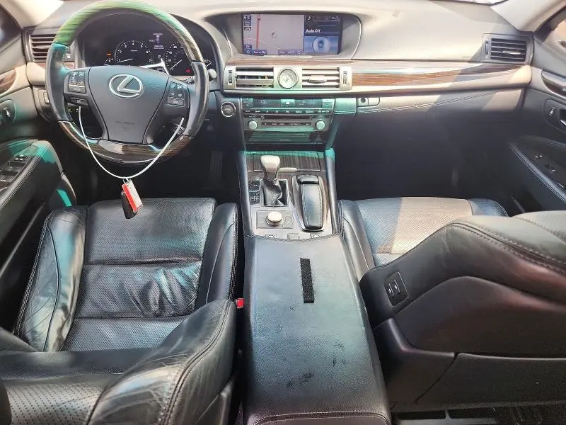 2013 LEXUS LS 460  