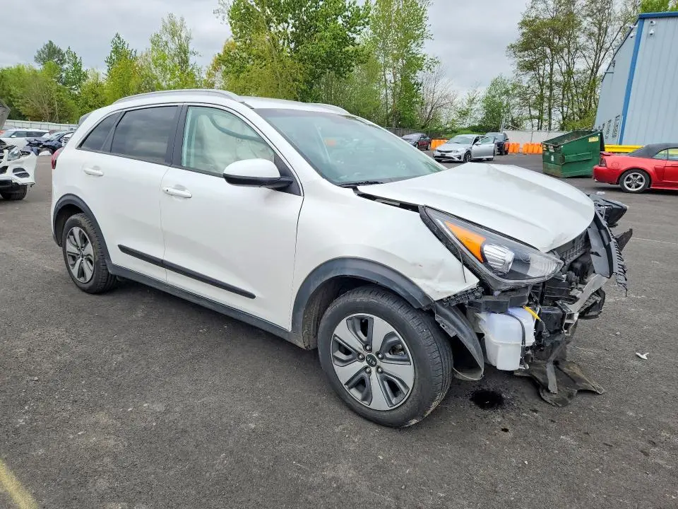 2019 KIA NIRO LX  
