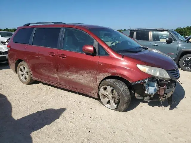 2013 TOYOTA SIENNA LE  