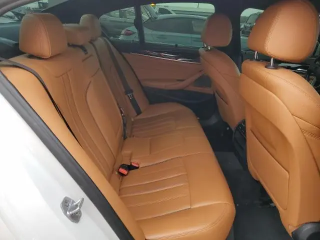 2018 BMW 530E 