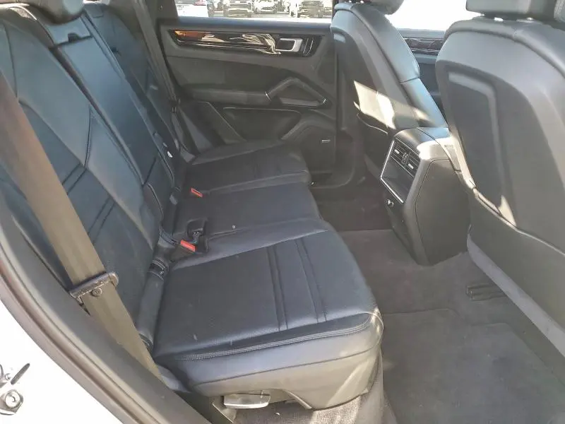 2020 PORSCHE CAYENNE   