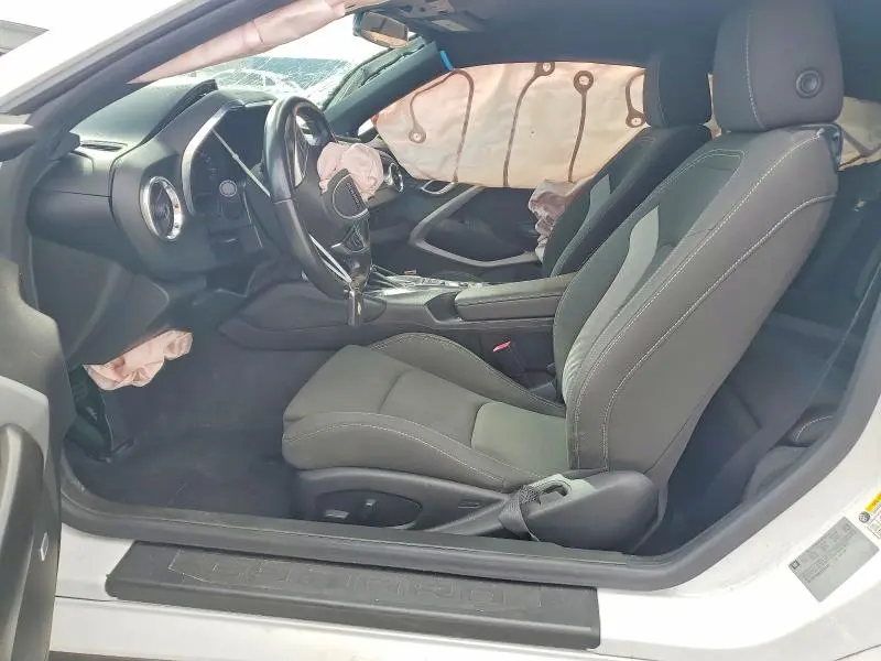 2018 CHEVROLET CAMARO LT  