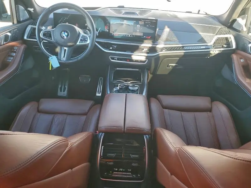2024 BMW X7 M60I  