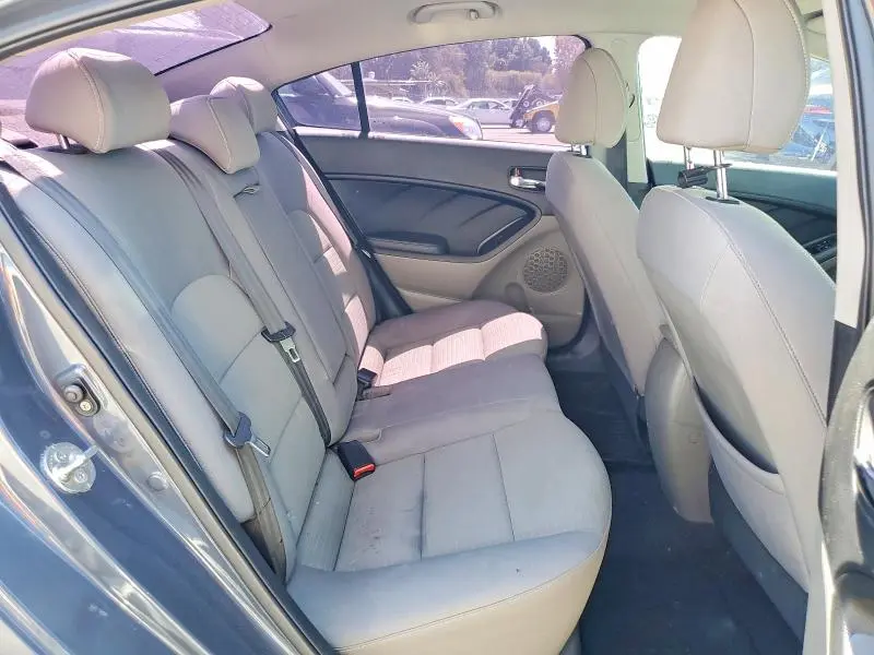 2014 KIA FORTE LX  