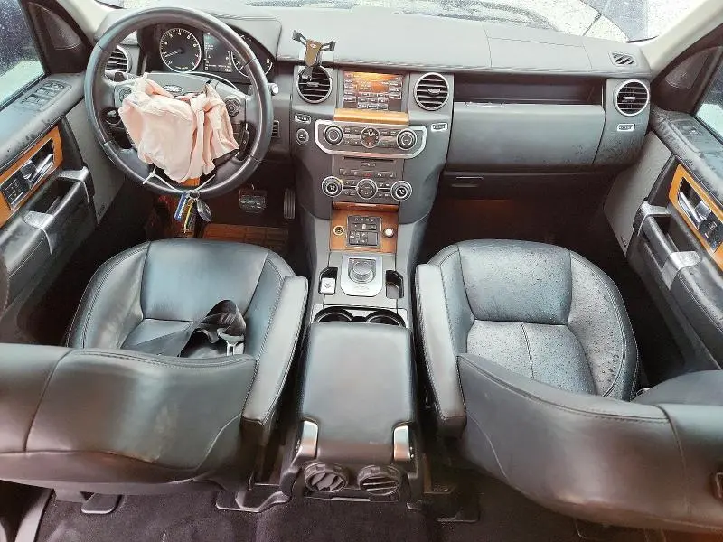 2016 LAND ROVER LR4 HSE LUXURY  