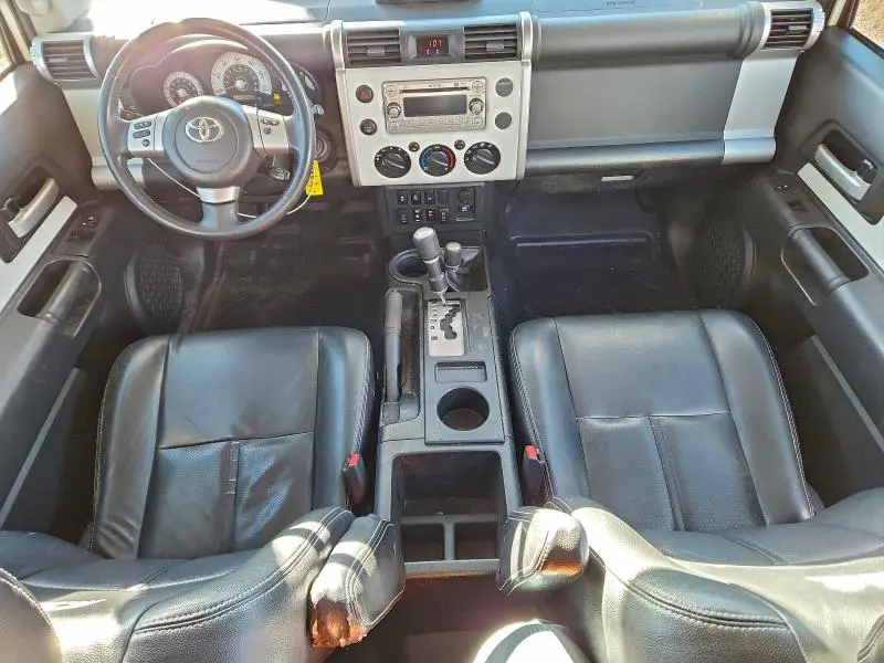 2012 TOYOTA FJ CRUISER BASE  