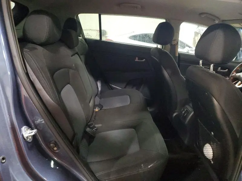 2016 KIA SPORTAGE LX  