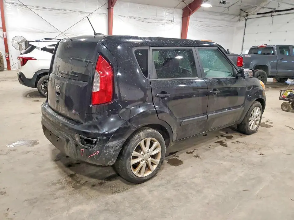 2013 KIA SOUL +  