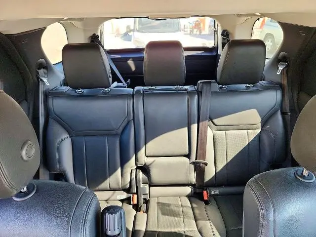 2017 LAND ROVER DISCOVERY SE  