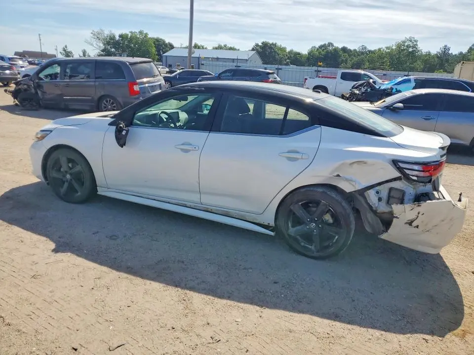 2023 NISSAN SENTRA SR  