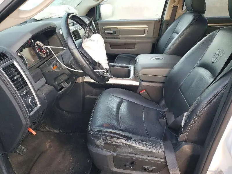 2017 RAM 1500 SLT  