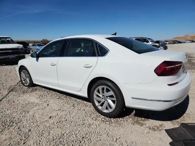 2018 VOLKSWAGEN PASSAT SE  