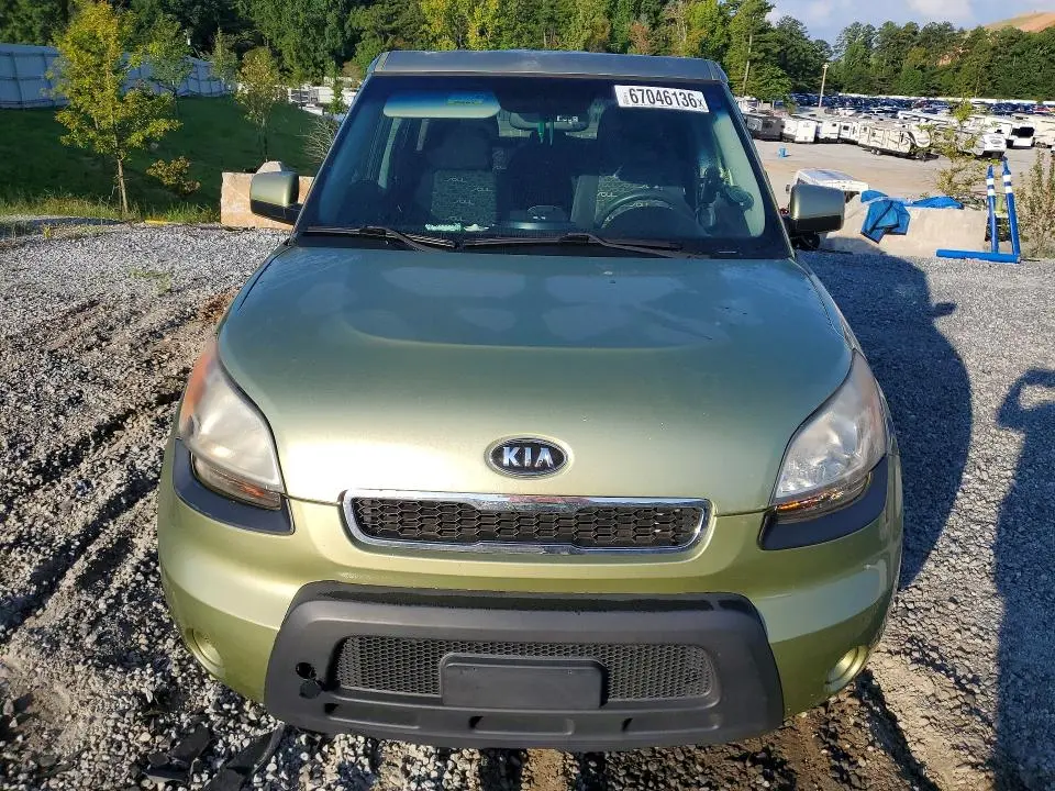 2011 KIA SOUL +  